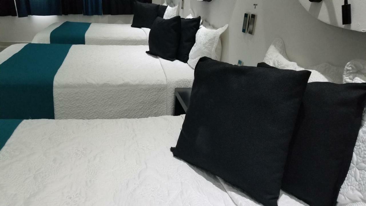 Hotel Dluxe سان خوان دي لوس لاغوس المظهر الخارجي الصورة