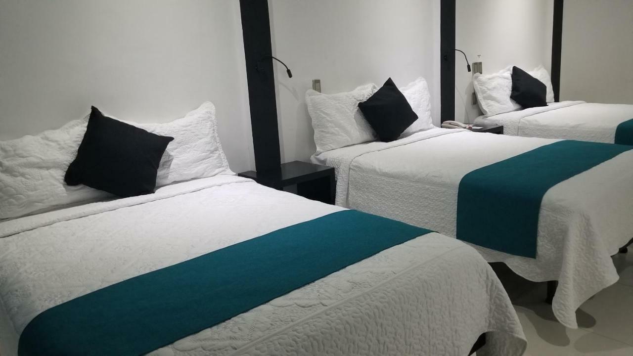 Hotel Dluxe سان خوان دي لوس لاغوس المظهر الخارجي الصورة